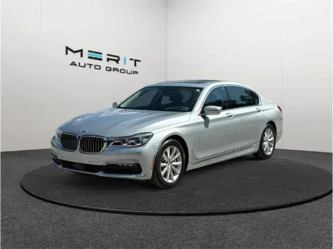BMW 7 Series 750I Sedan 4D - Thumbnail 5
