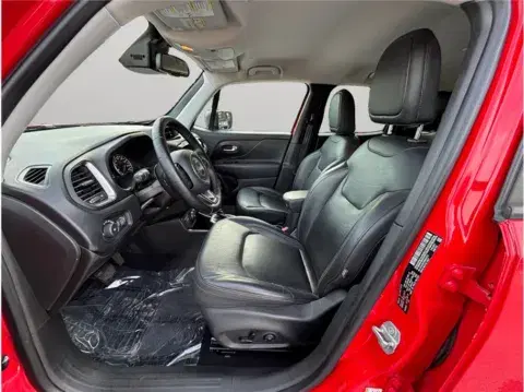 Jeep Renegade Limited Sport Utility 4D - Thumbnail 3