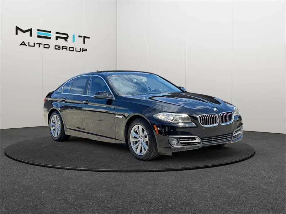 BMW 5 Series 528I Sedan 4D - View 1
