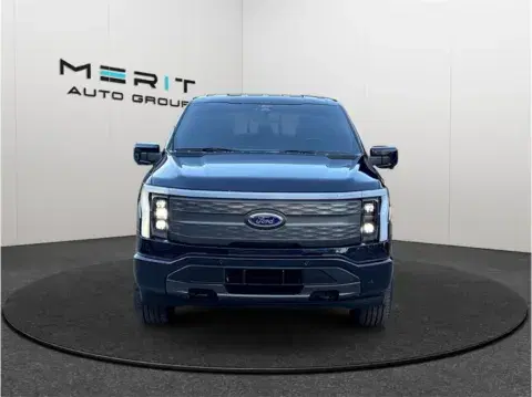 Ford F-150 Lightning Lariat Pickup 4D 5 1/2 Ft - Thumbnail 4