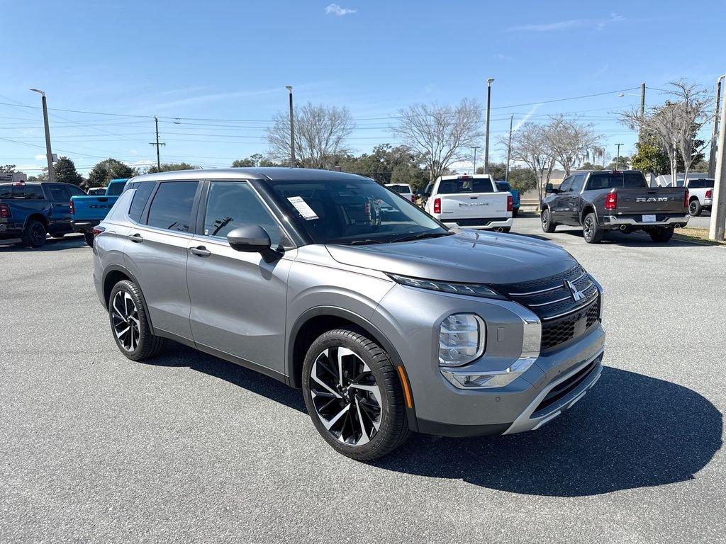 Mitsubishi Outlander Se - Thumbnail 2