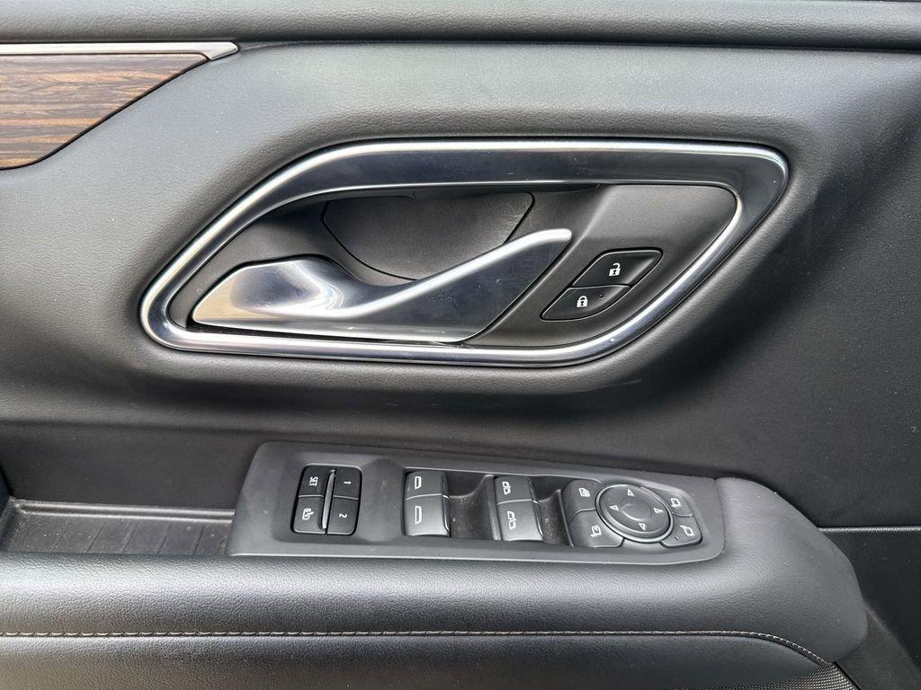 Chevrolet Tahoe High Country With Navigation - Thumbnail 17