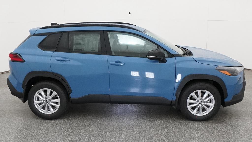 Toyota Corolla Cross Le - Thumbnail 12