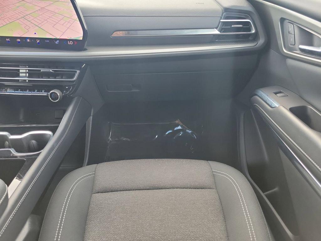 Chevrolet Traverse Lt With Navigation - Thumbnail 18