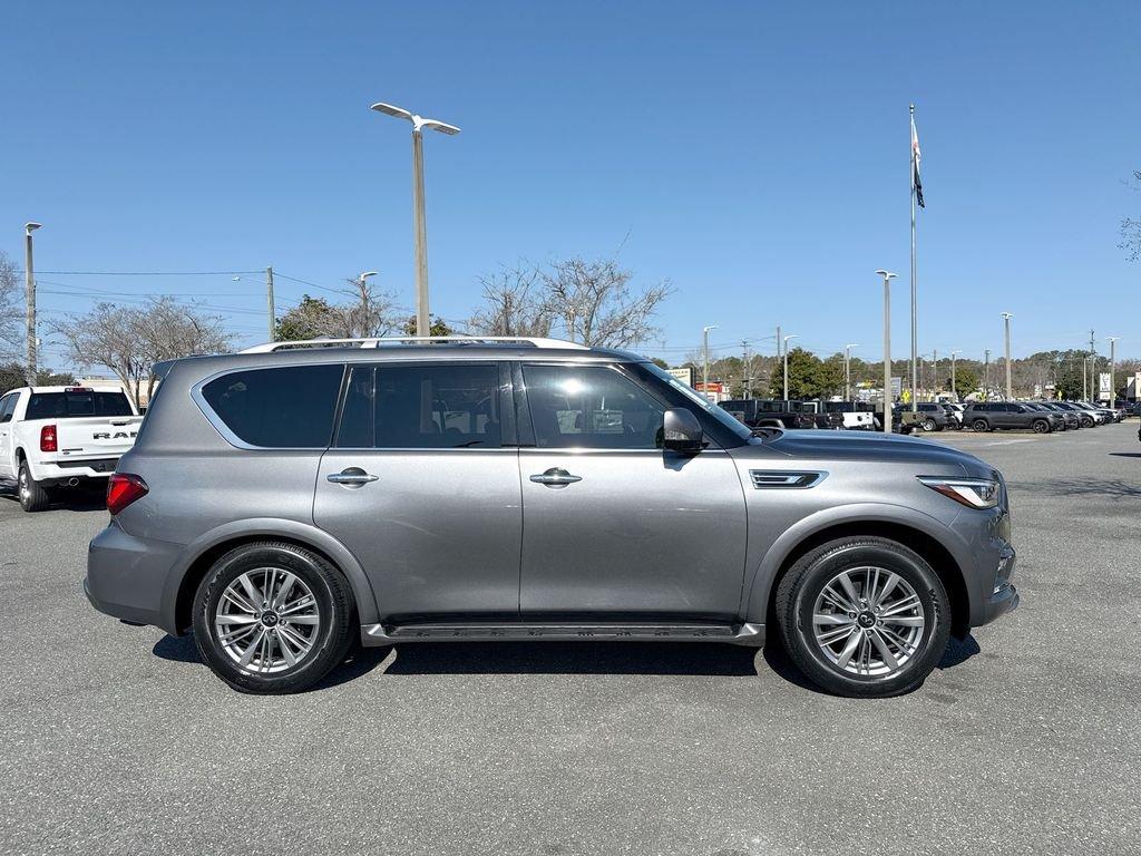 Infiniti Qx80 Luxe - Thumbnail 3