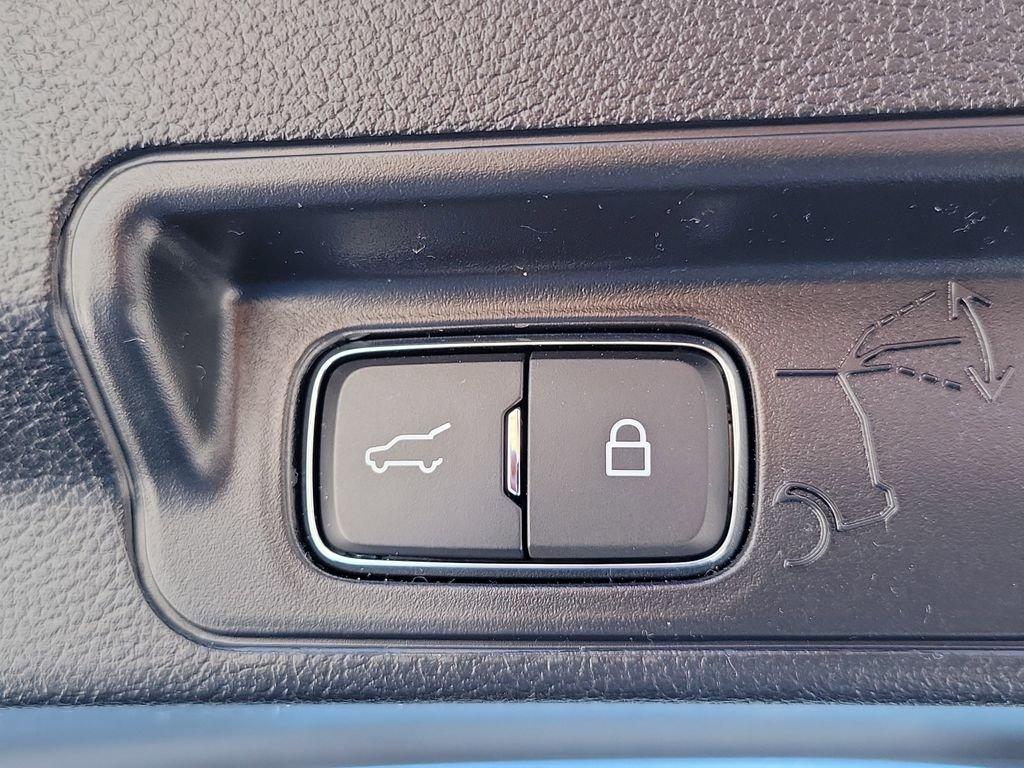 Ford Explorer St With Navigation - Thumbnail 10