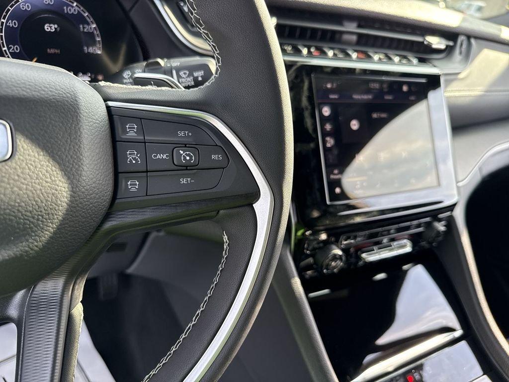 Jeep Grand Cherokee L Laredo X 4X4 - Thumbnail 16