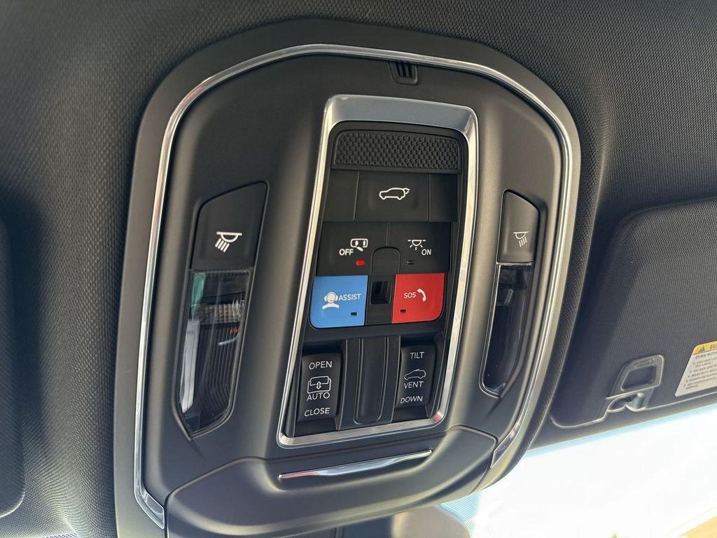 Jeep Grand Cherokee Altitude X 4X4 - Thumbnail 16