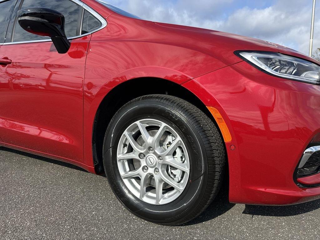 Chrysler Pacifica Select - Thumbnail 11