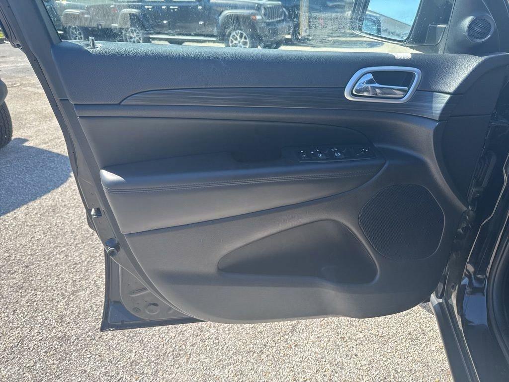 Jeep Grand Cherokee Laredo E 4Wd - Thumbnail 6