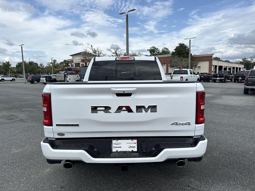 Ram 1500 Big Horn Crew Cab 4X4 5'7' Box - Thumbnail 5