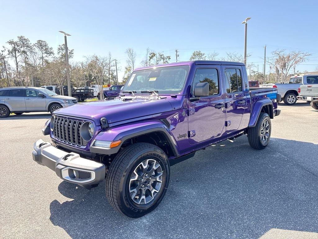 Jeep Gladiator Sahara 4X4 - Thumbnail 8