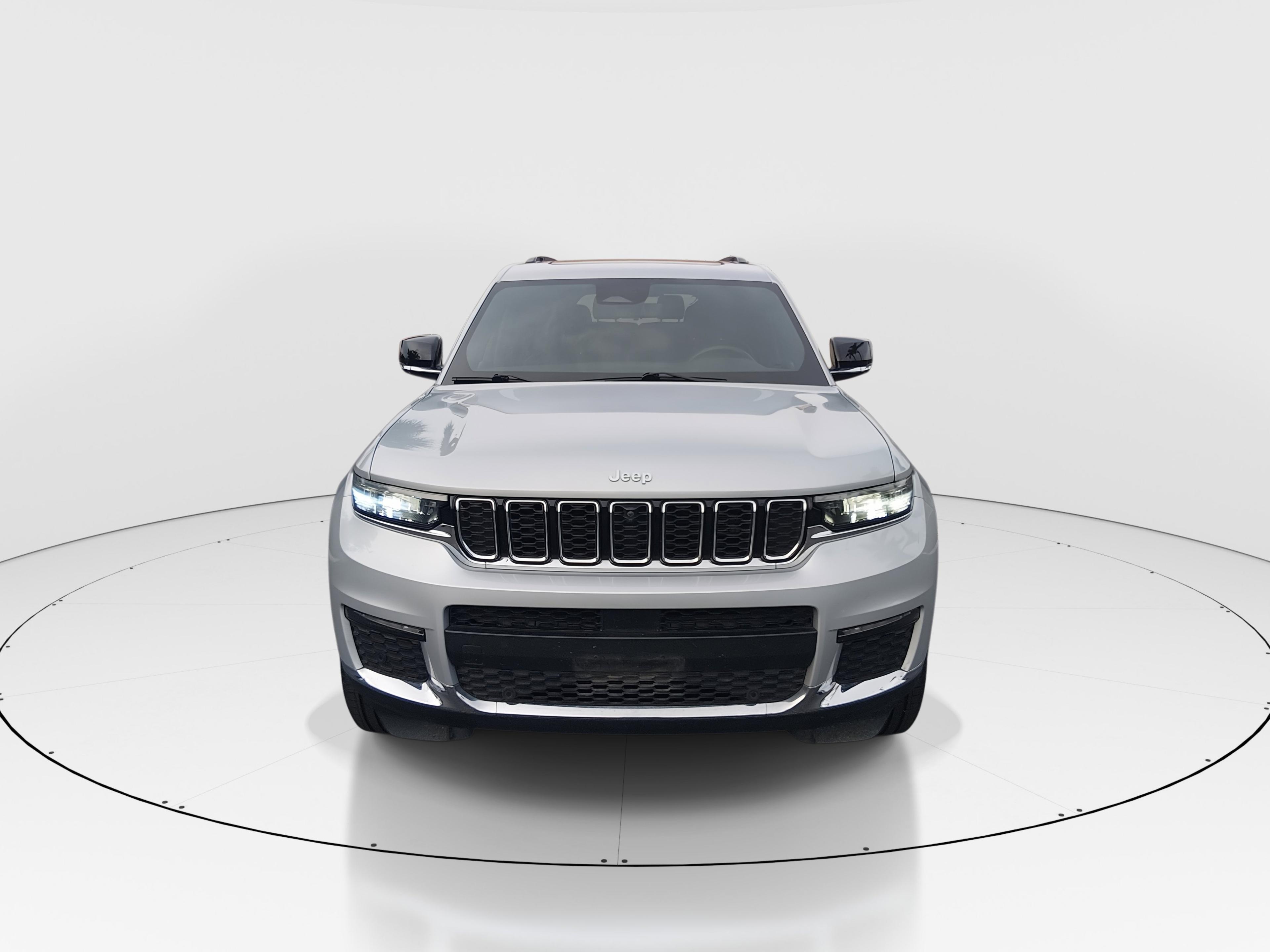 Jeep Grand Cherokee L Limited 4X4 - Thumbnail 2