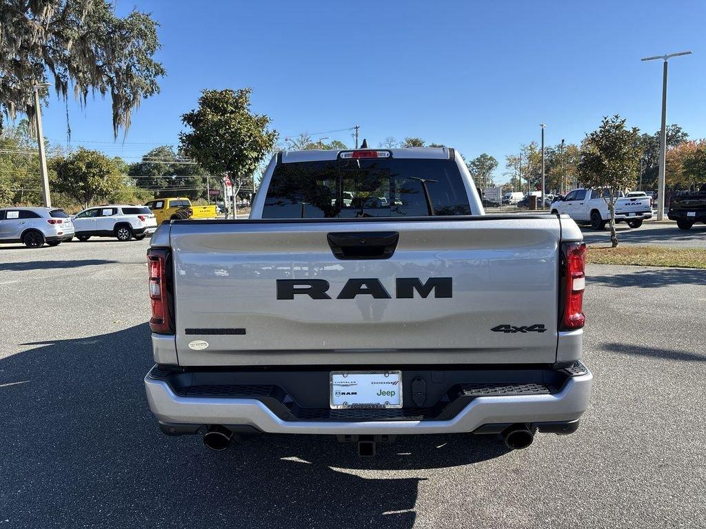 Ram 1500 Big Horn Crew Cab 4X4 5'7' Box - Thumbnail 5
