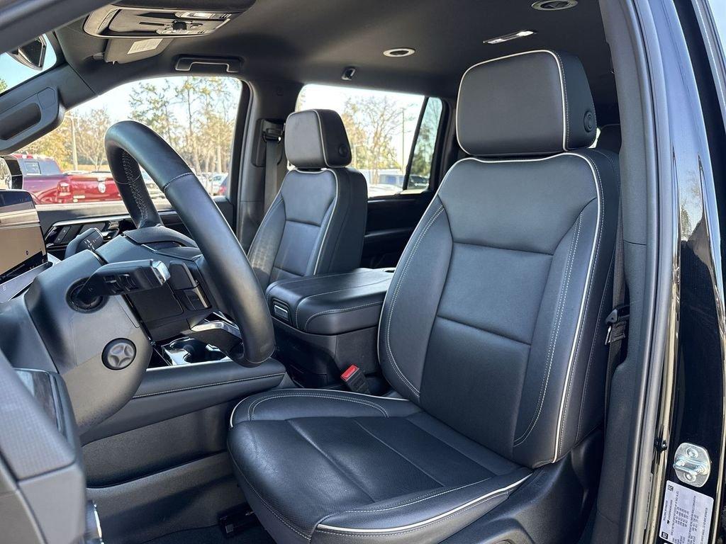 Chevrolet Suburban Premier - Thumbnail 12