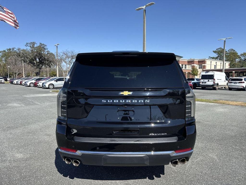 Chevrolet Suburban Premier - Thumbnail 5