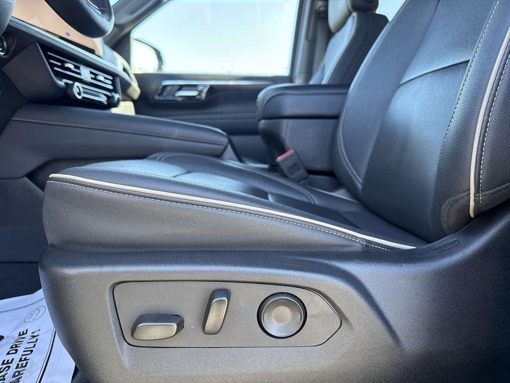 Chevrolet Suburban Premier - Thumbnail 13