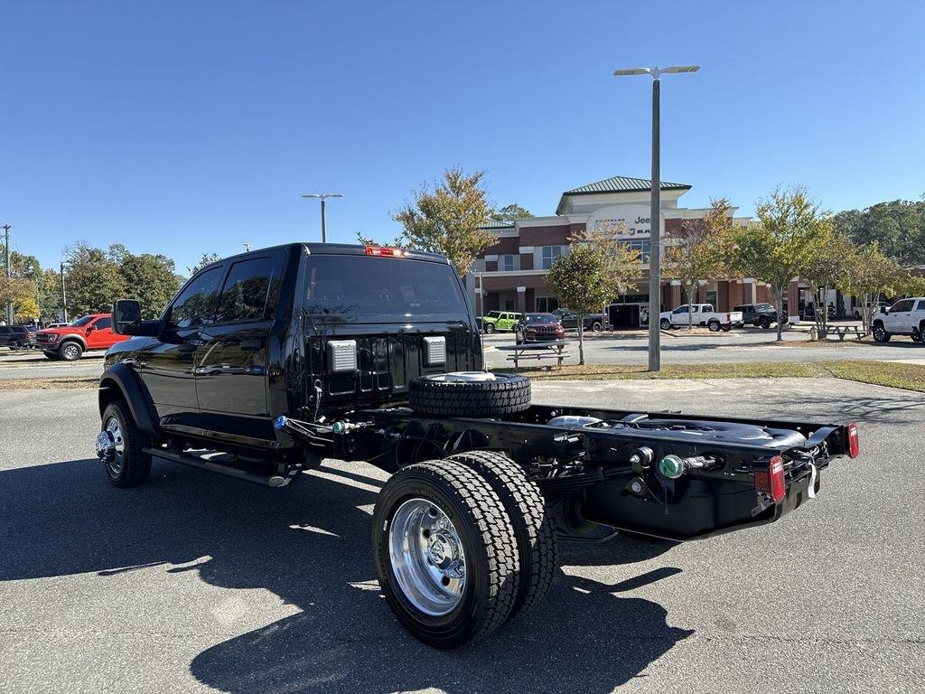 Ram 5500 Tradesman Chassis Crew Cab 4X4 60' Ca - Thumbnail 6