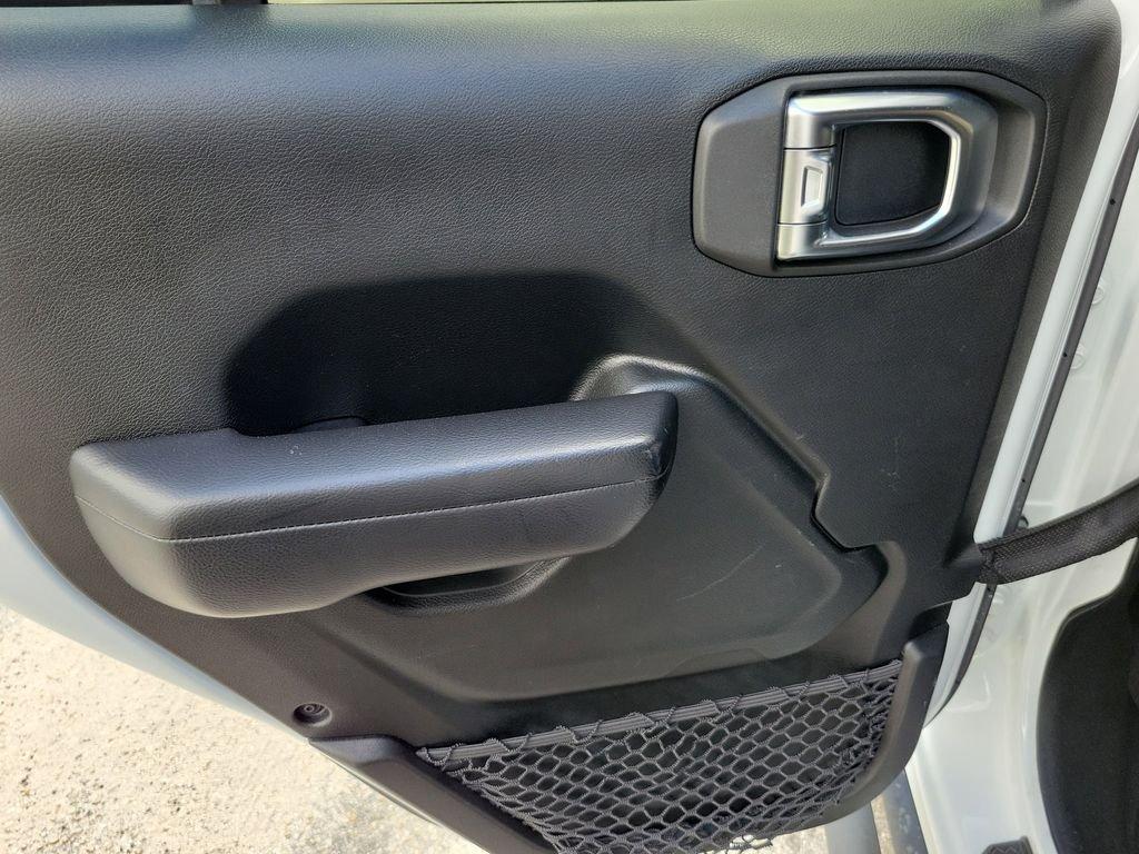 Jeep Wrangler Unlimited Sport Altitude 4Wd - Thumbnail 9