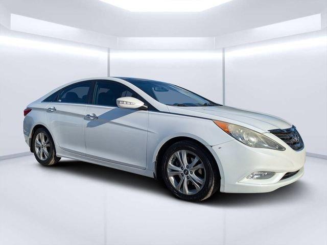 Hyundai Sonata Limited - Thumbnail 2