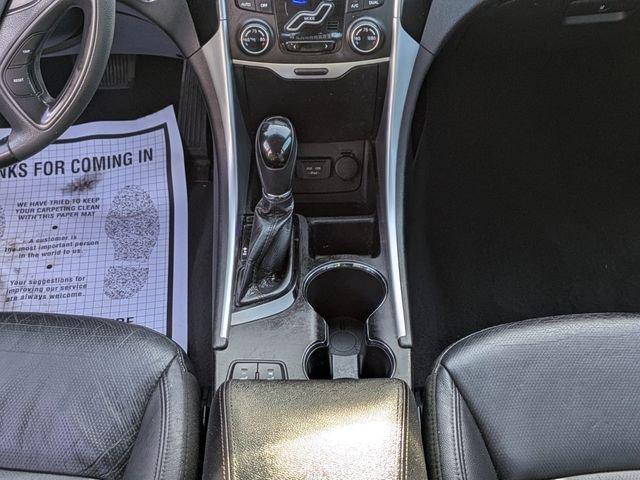 Hyundai Sonata Limited - Thumbnail 18