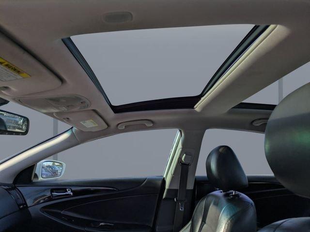 Hyundai Sonata Limited - Thumbnail 20