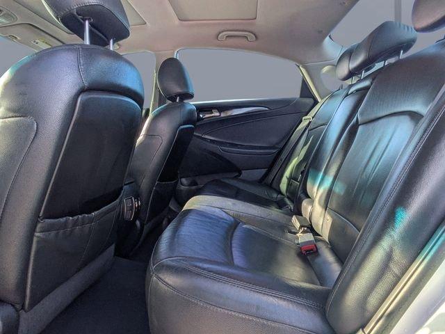 Hyundai Sonata Limited - Thumbnail 13