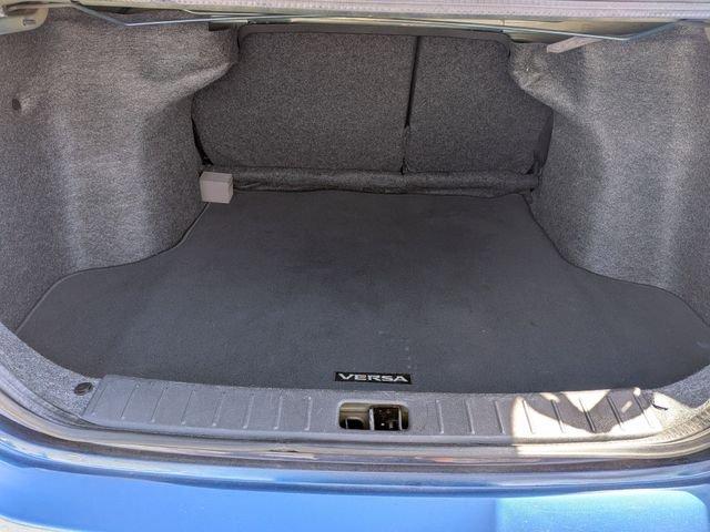 Nissan Versa 1.6 Sv - Thumbnail 9