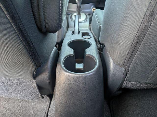 Nissan Versa 1.6 Sv - Thumbnail 11