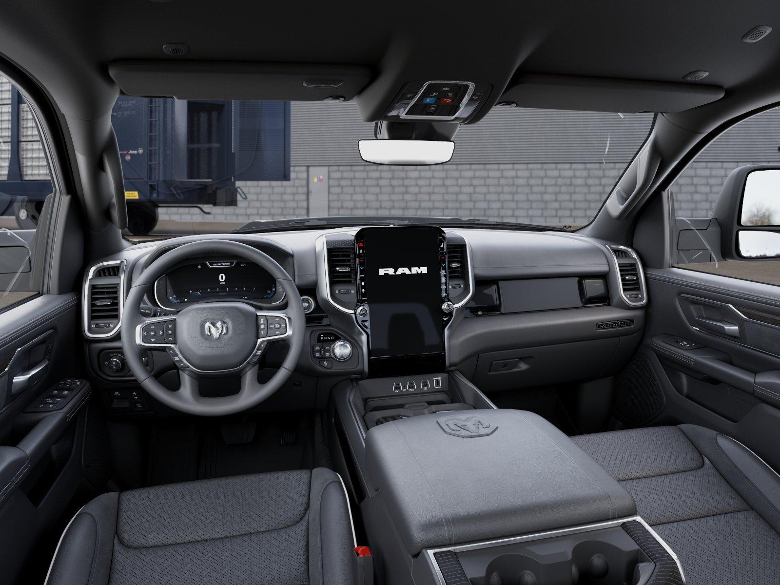 Ram 1500 Laramie Crew Cab 4X4 5'7' Box - Thumbnail 15