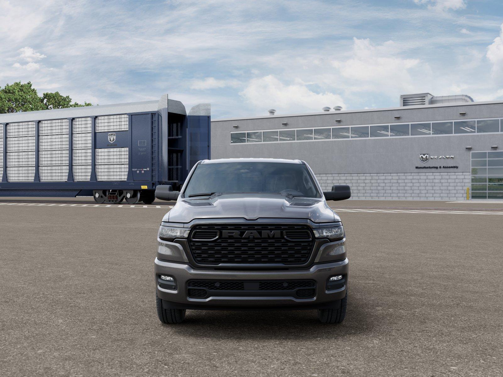 Ram 1500 Express Crew Cab 4X4 5'7' Box - Thumbnail 7