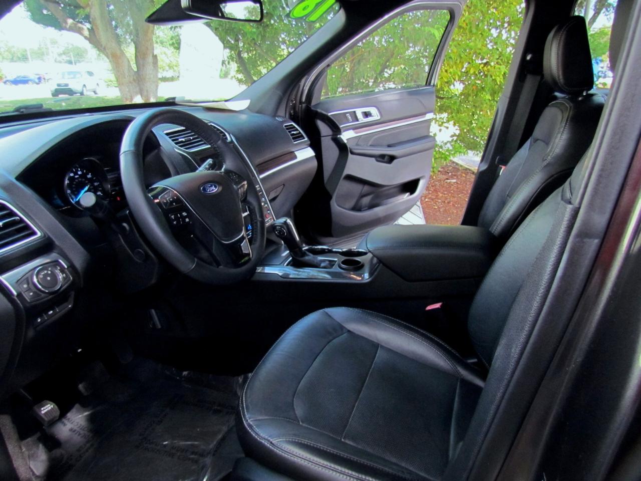 Ford Explorerlimited 4D Suv Fwd - Thumbnail 16