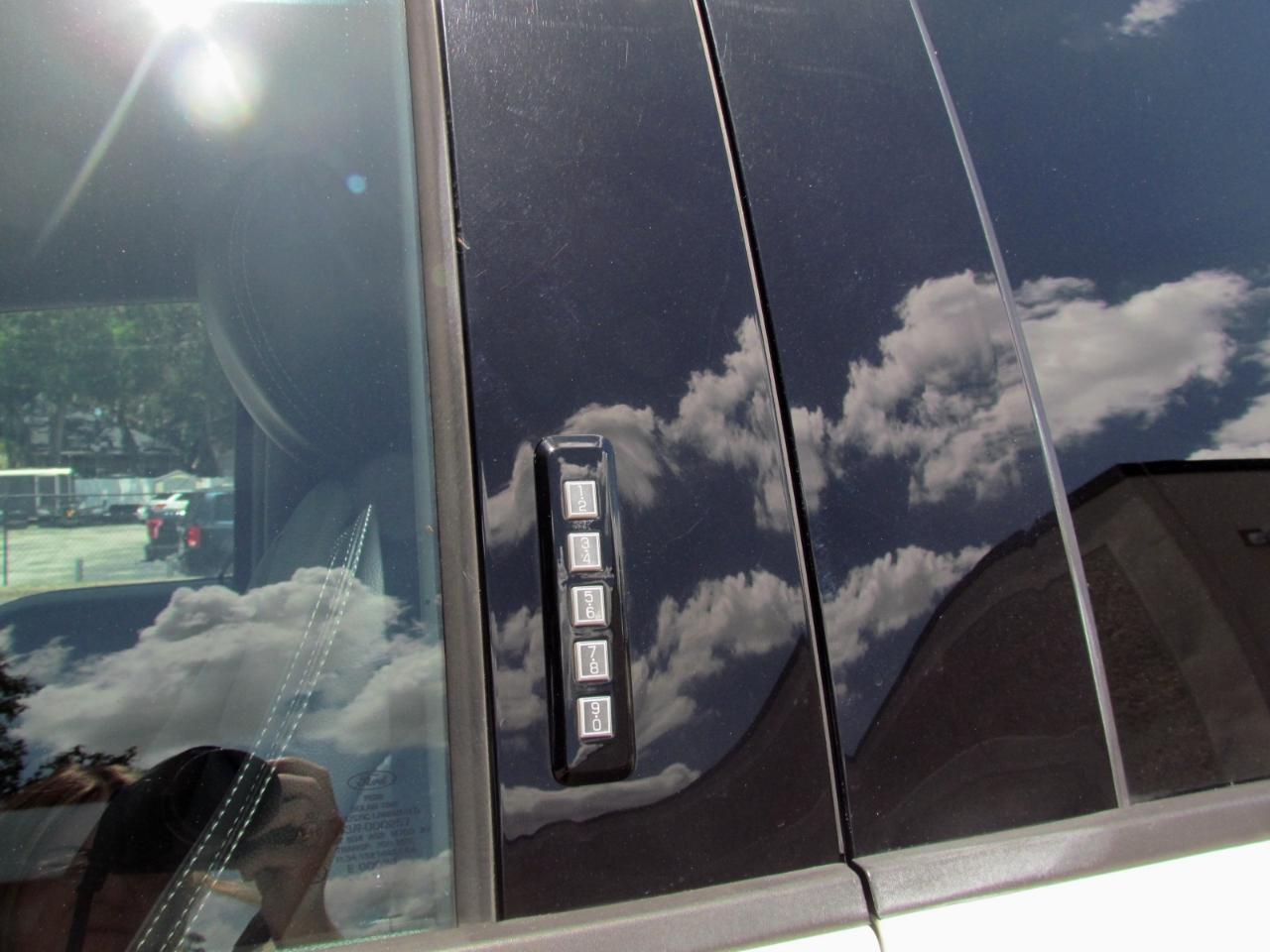 Ford F-150Lariat Supercrew 5.5-Ft. Bed 2Wd - Thumbnail 14