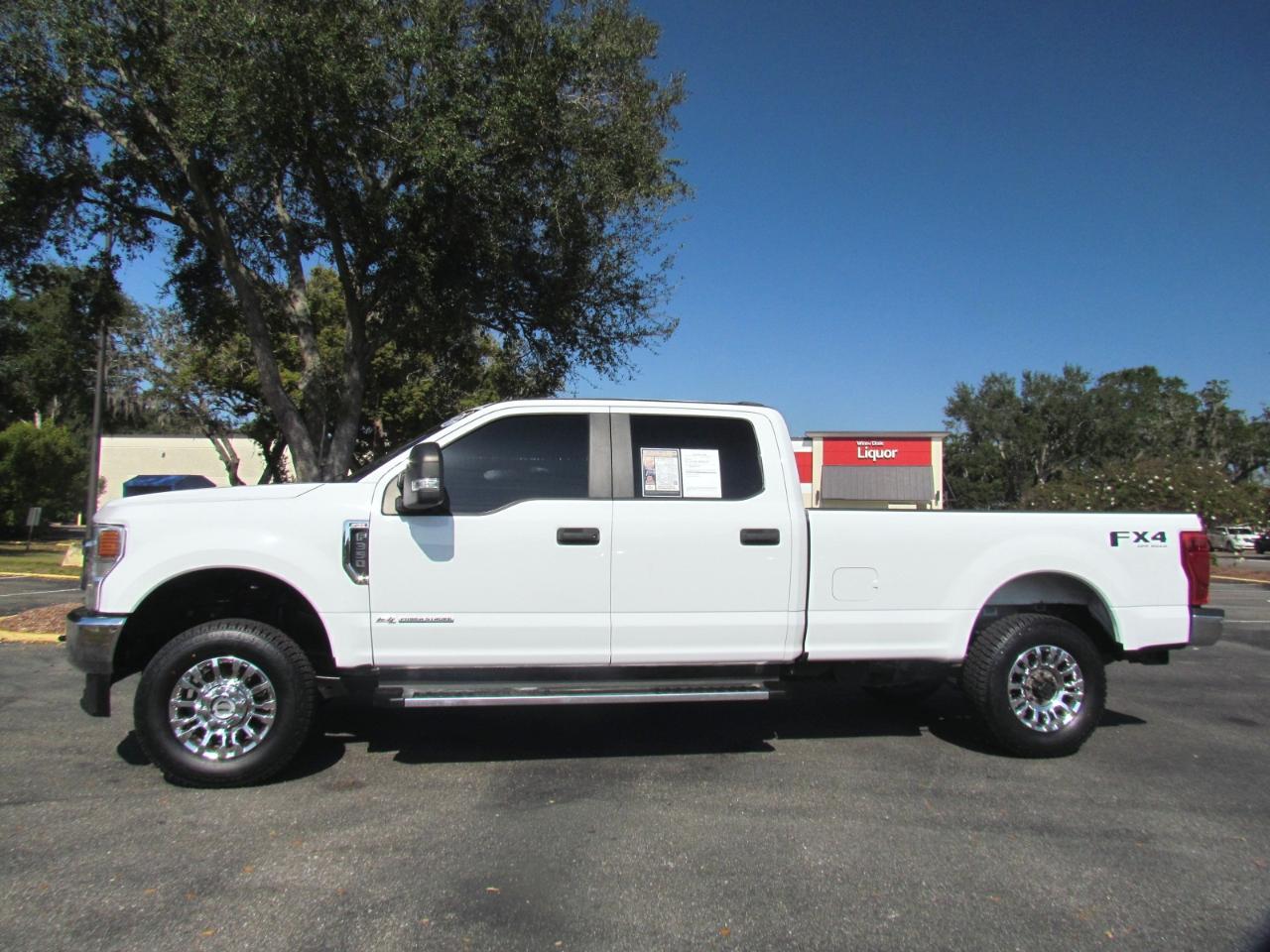 Ford F-350 Sdxl Crew Cab Long Bed 4Wd - Thumbnail 5