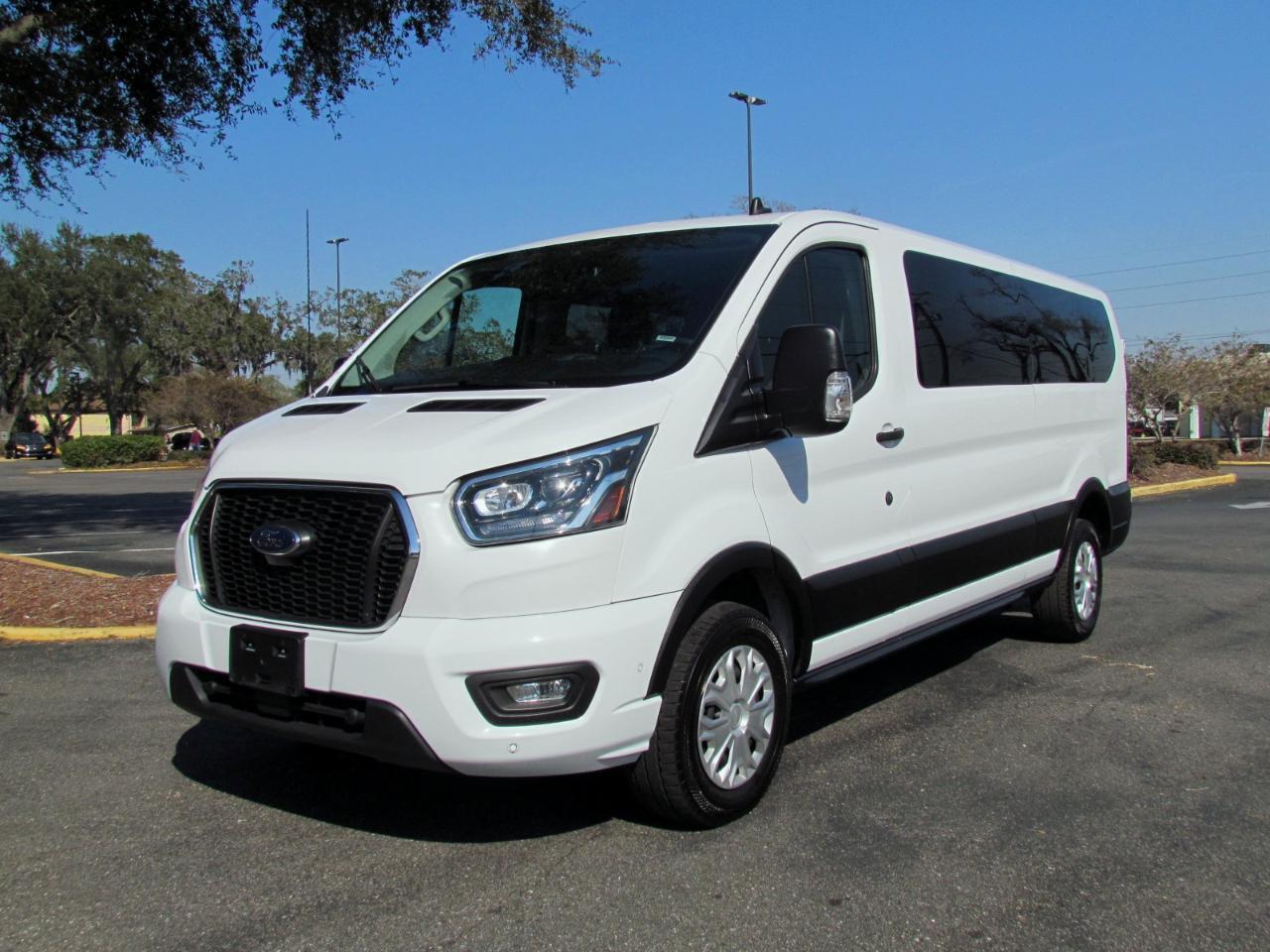 Ford Transit350 Wagon Low Roof Xlt W/Sliding Pass. 148-In. Wb - Thumbnail 2