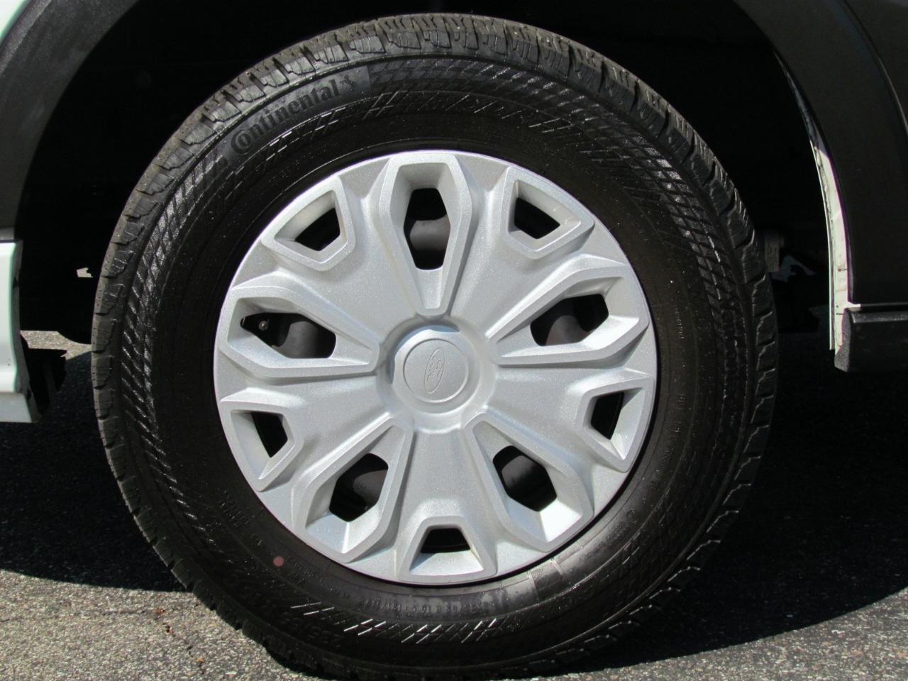 Ford Transit350 Wagon Low Roof Xlt W/Sliding Pass. 148-In. Wb - Thumbnail 20