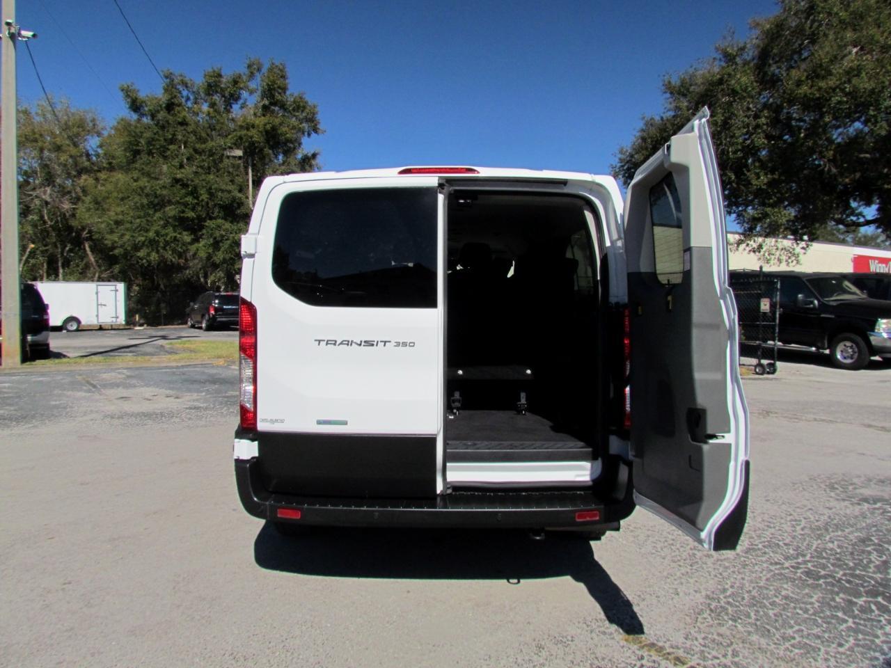 Ford Transit350 Wagon Low Roof Xlt W/Sliding Pass. 148-In. Wb - Thumbnail 18