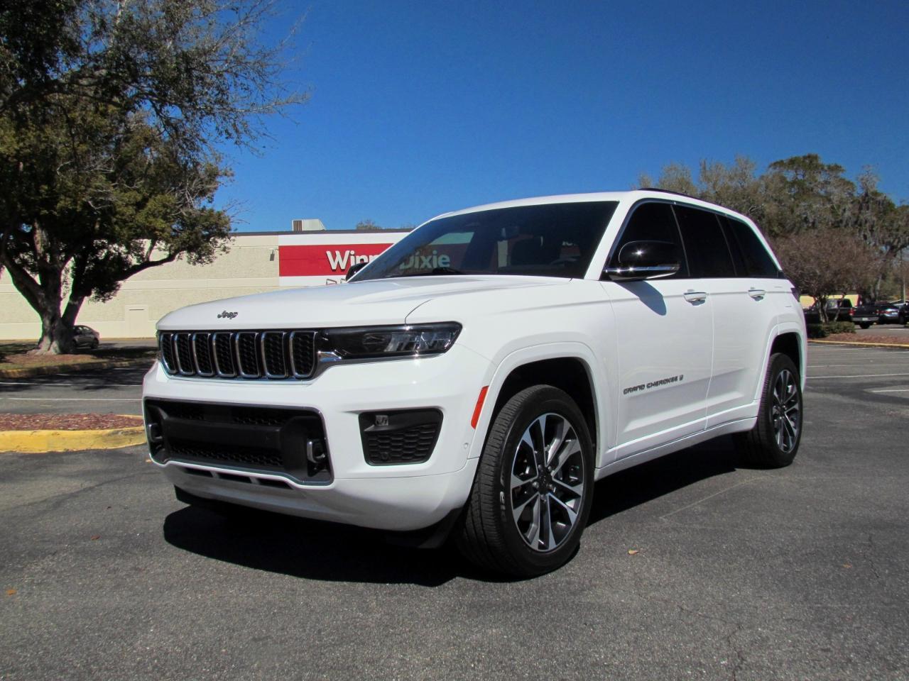 Jeep Grand Cherokeeoverland 4D Suv Rwd - Thumbnail 2