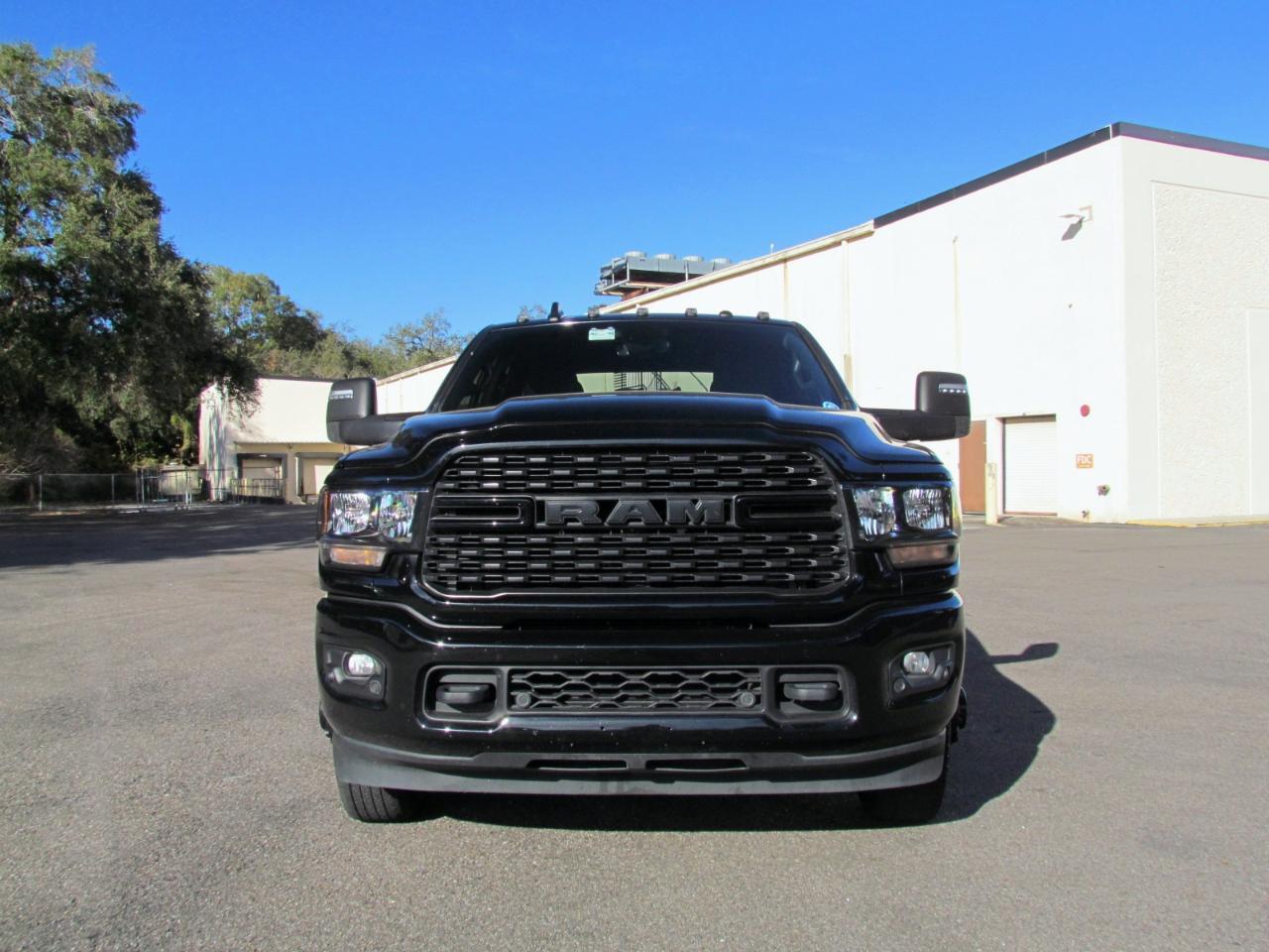 Ram 3500Big Horn Crew Cab Lwb 4Wd Drw - Thumbnail 16