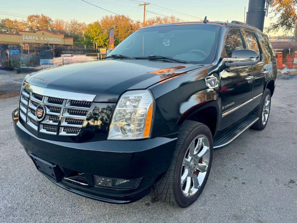 Cadillac Escalade - Thumbnail 17