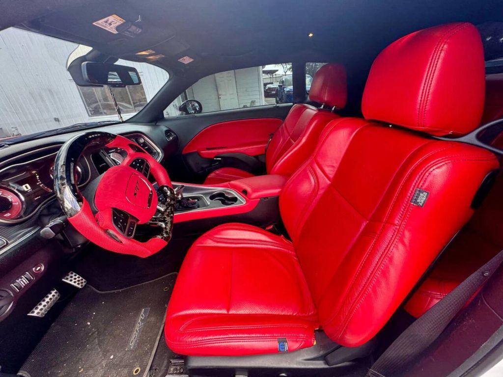 Dodge Challenger - Thumbnail 18