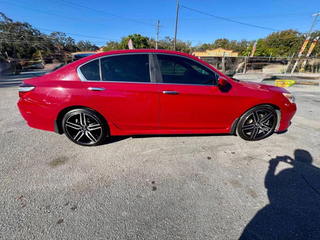 Honda Accord - Thumbnail 11