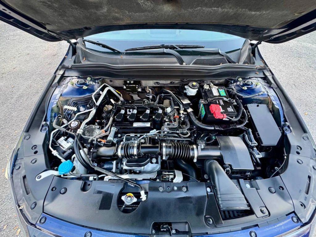 Honda Accord - Thumbnail 16