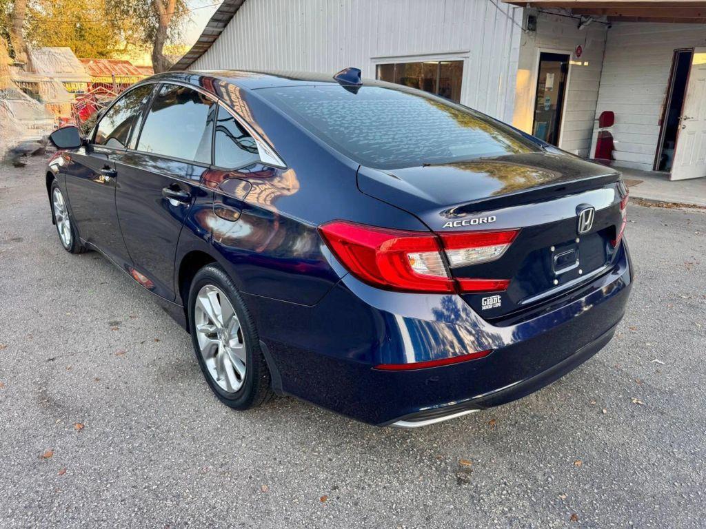 Honda Accord - Thumbnail 11