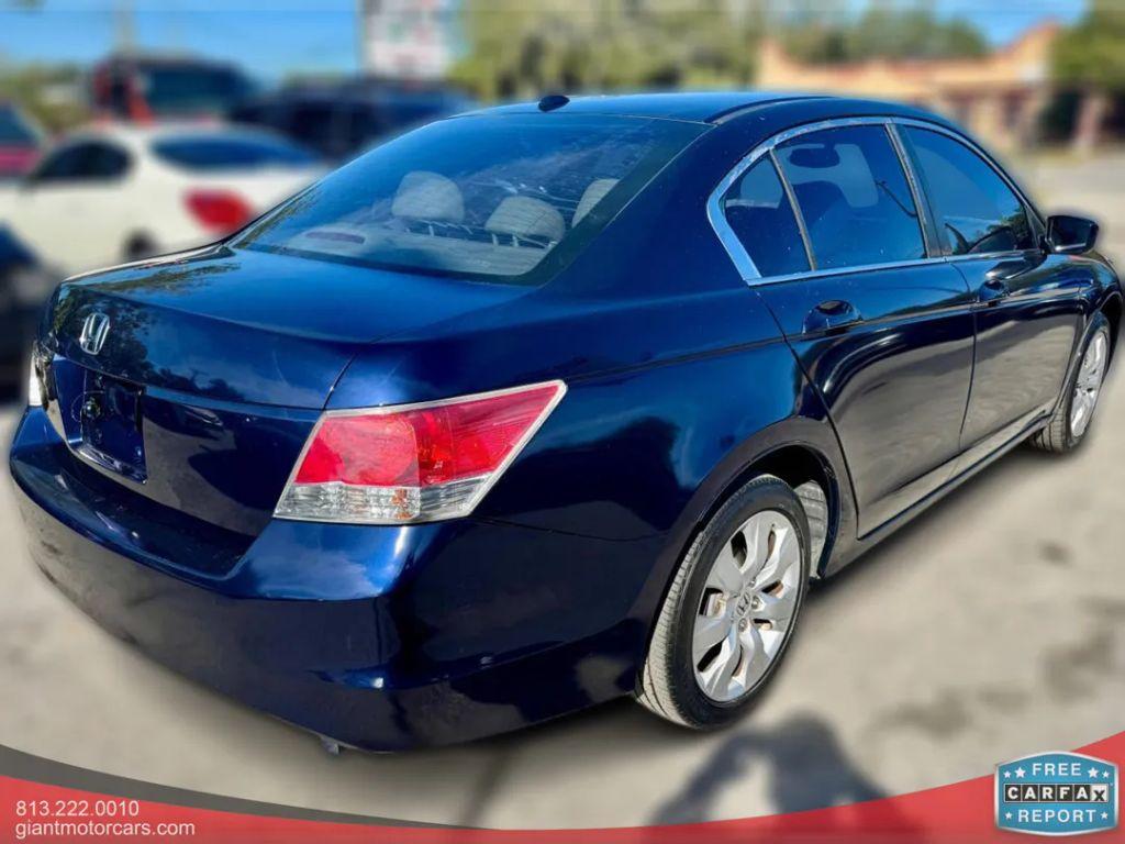 Honda Accord - Thumbnail 11