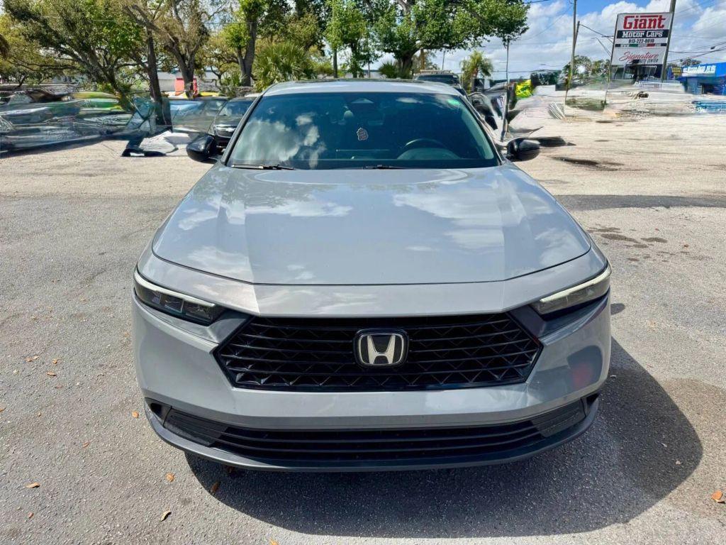 Honda Accord Hybrid - Thumbnail 14