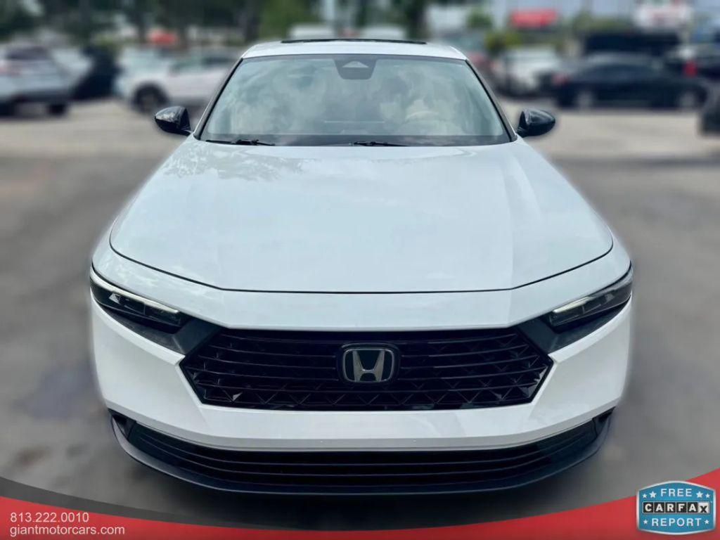 Honda Accord Hybrid - Thumbnail 8