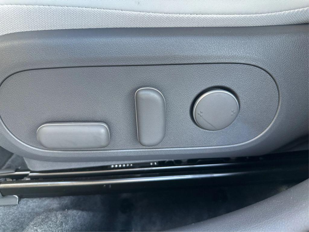 Hyundai Kona - Thumbnail 19