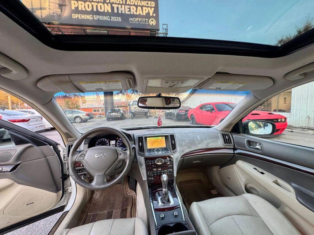 Infiniti G - Thumbnail 2