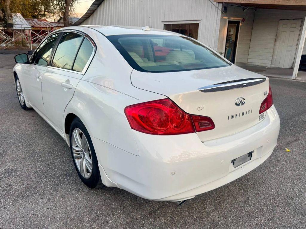 Infiniti G - Thumbnail 10